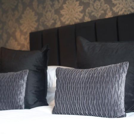 Oyo Glyn Valley Hotel Llansantffraid Llansantffraid Glyn Ceiriog Exteriör bild